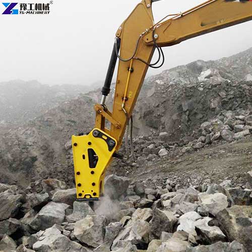 concrete breaker for excavator working in Peru
